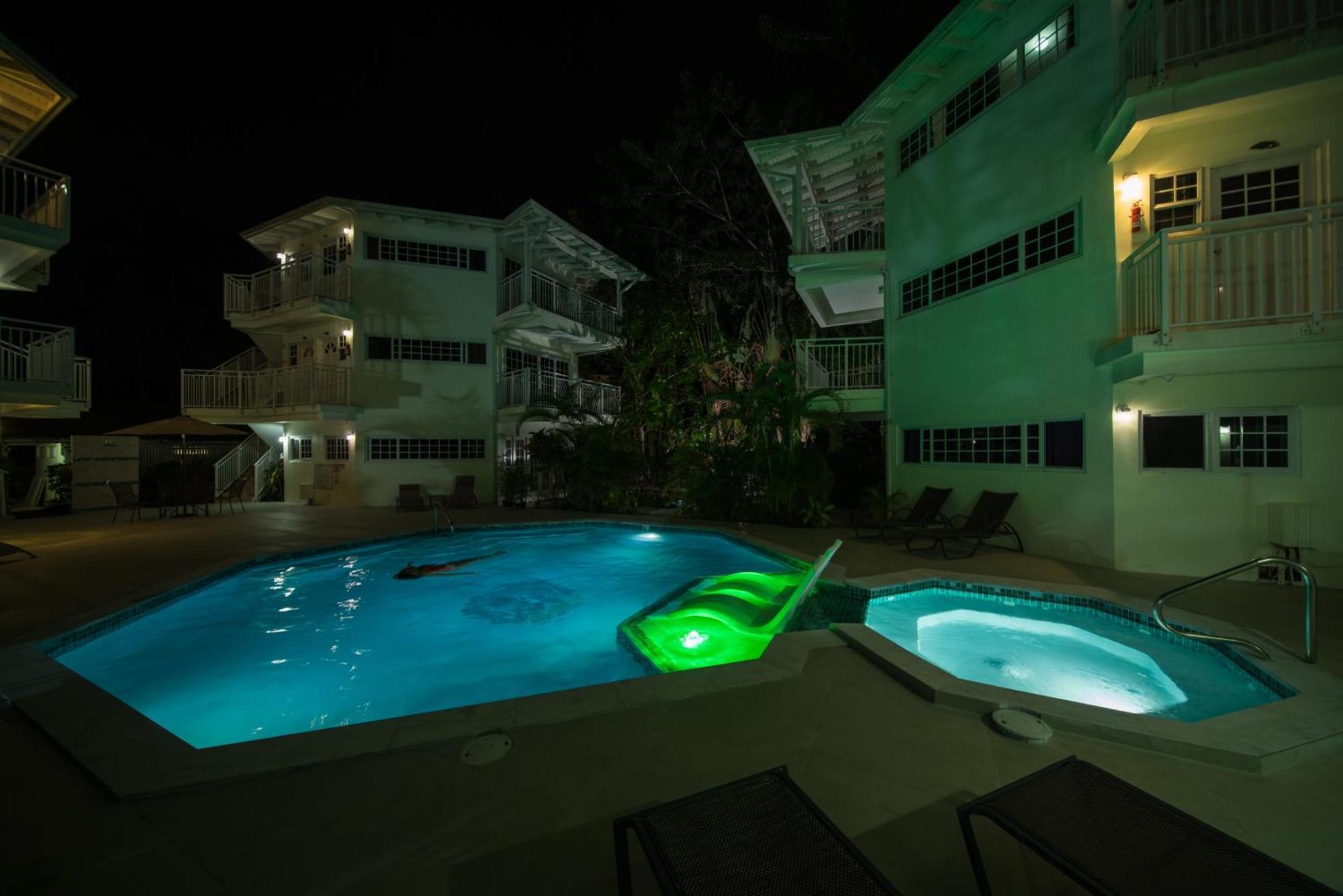 Rondel Village เนกริล ภายนอก รูปภาพ